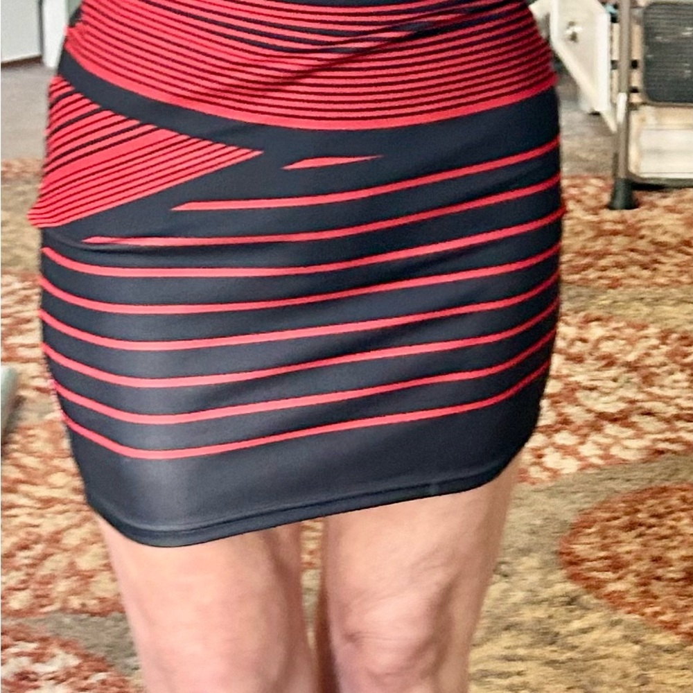 Size small body con dress